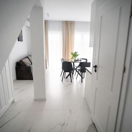 Apartament Powidz Lägenhet Exteriör bild