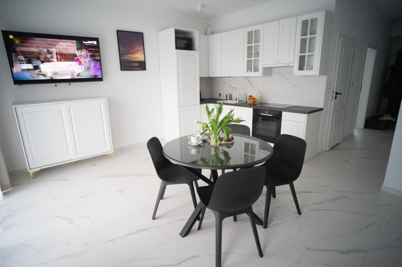Apartament Powidz Lägenhet Exteriör bild