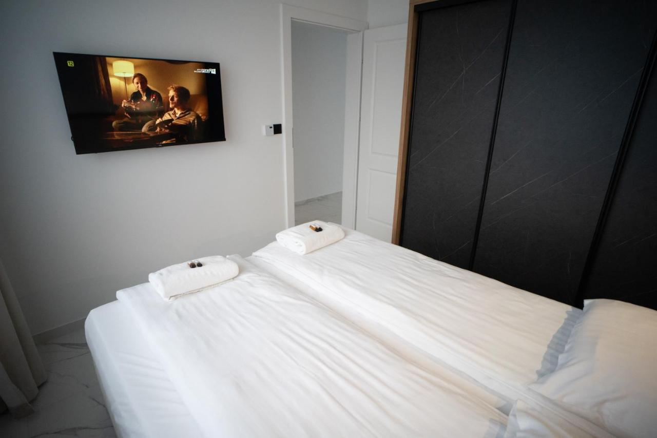 Apartament Powidz Lägenhet Exteriör bild